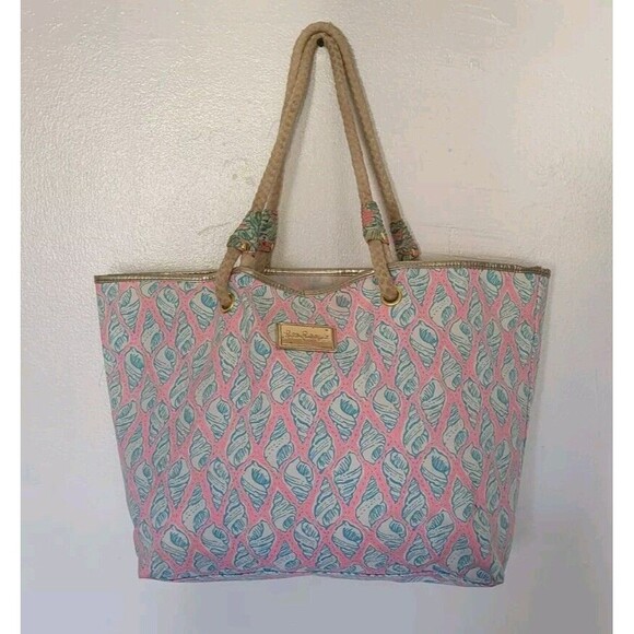Lilly Pulitzer Handbags - Lilly Pulitzer Let’s Cha Cha Shoreline beach tote Pink bag